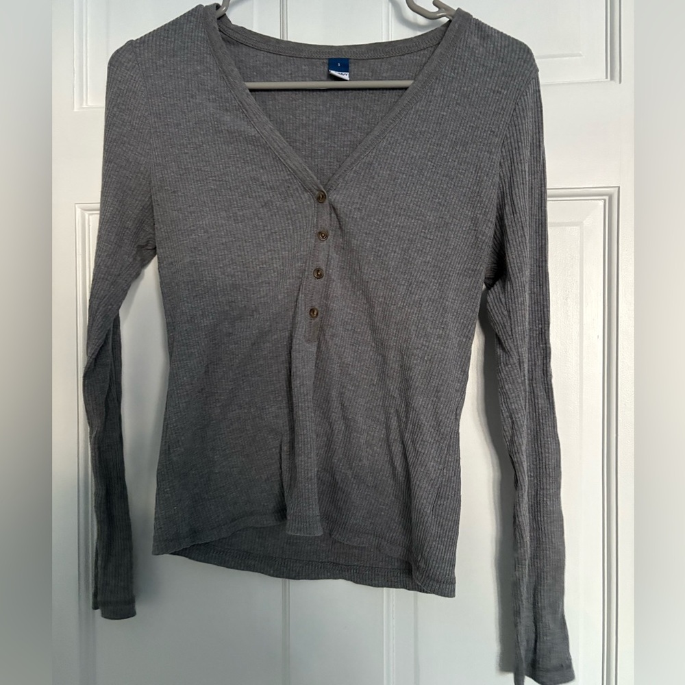 Old Navy Gray Ribbed Button-Up Top